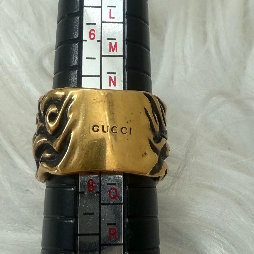GUCCI Lion Hair Rhinestone Gold Tone Ring - Picture 8 of 9